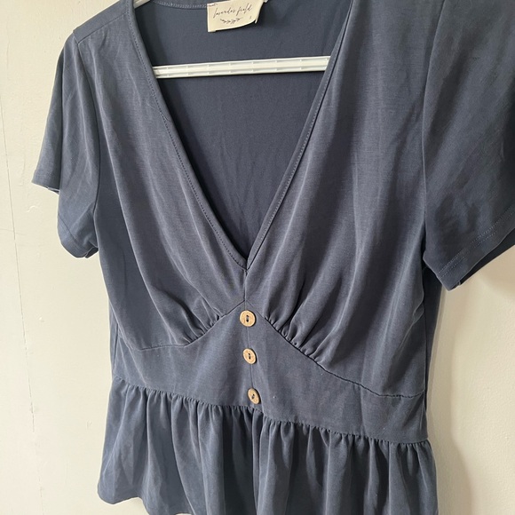 🌲5/$20🌲Lavender field Blouse Navy - Picture 3 of 5